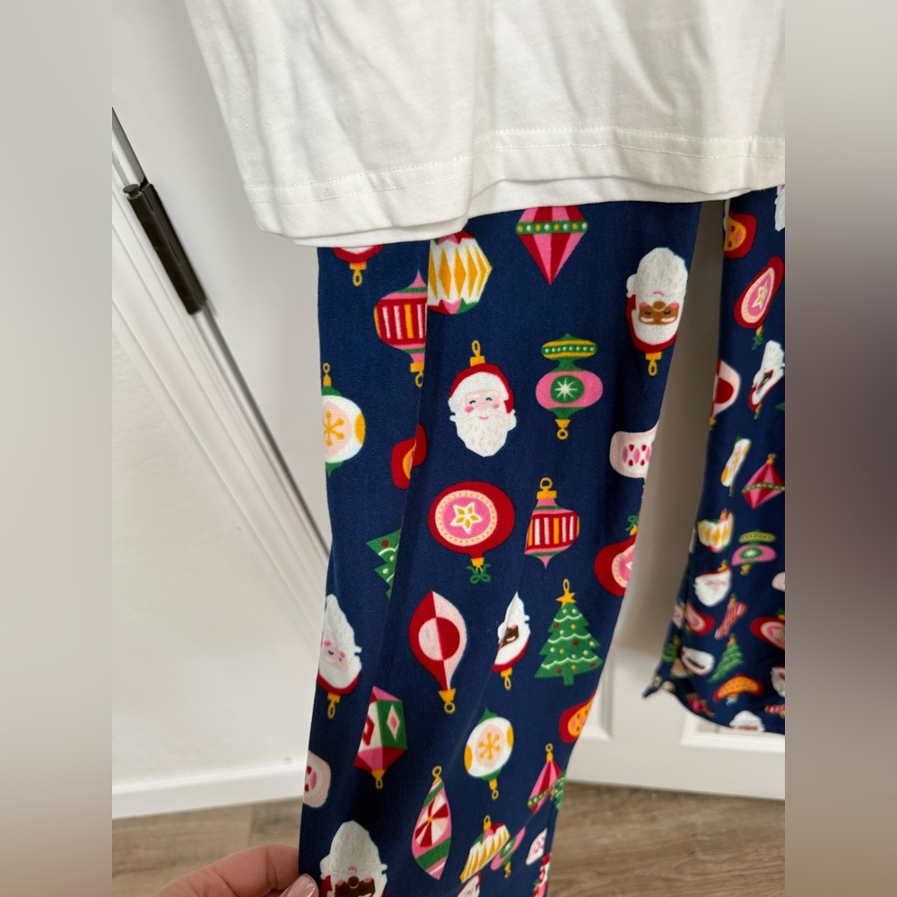 Men’s Holiday Crew Pajama Set - Picture 3 of 6
